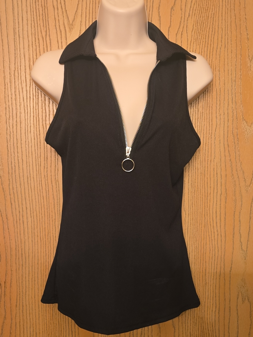 Sleeveless Black Zip-Front Collared Tank Top
